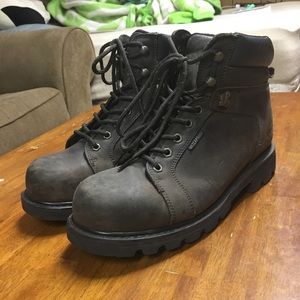 Size 9 men’s work boots